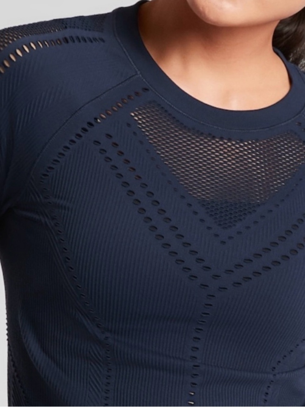 Athleta Oxygen Mesh Top Navy Size XS Long Sleeve Net Elevated Athleisure Fitness - Picture 3 of 7